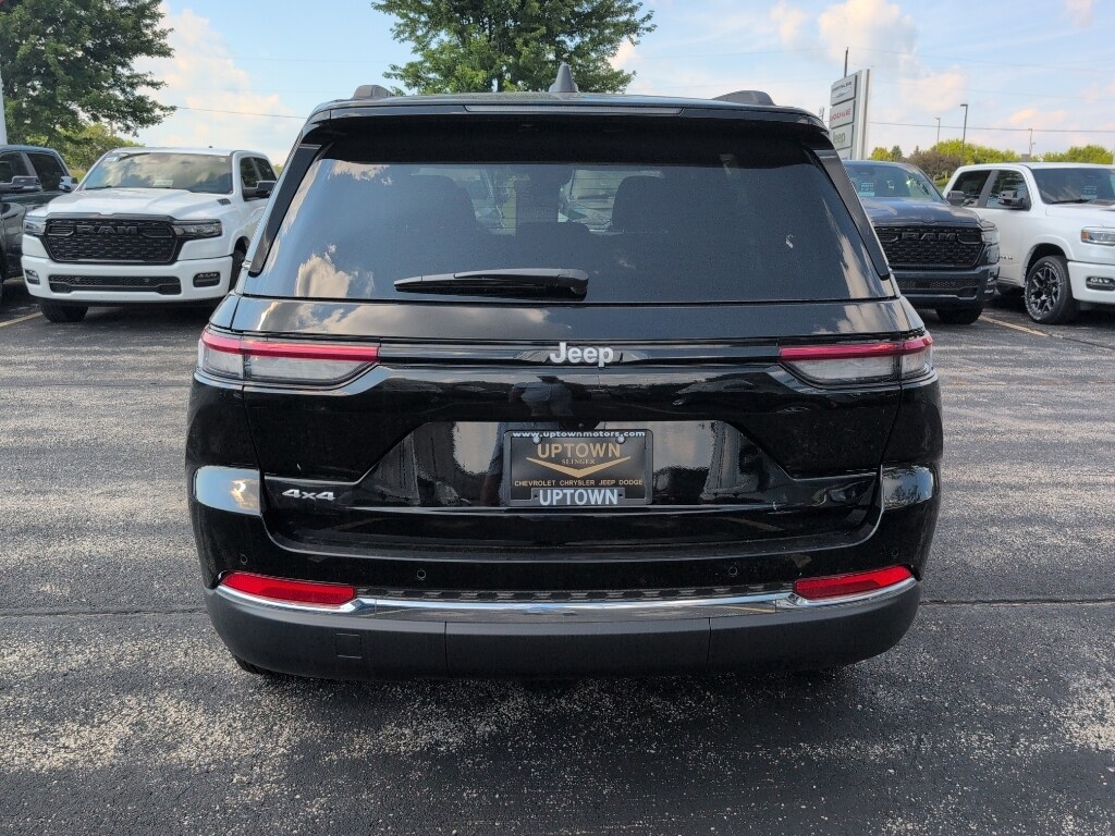 New 2026 Jeep Grand Cherokee Laredo X Sport Utility