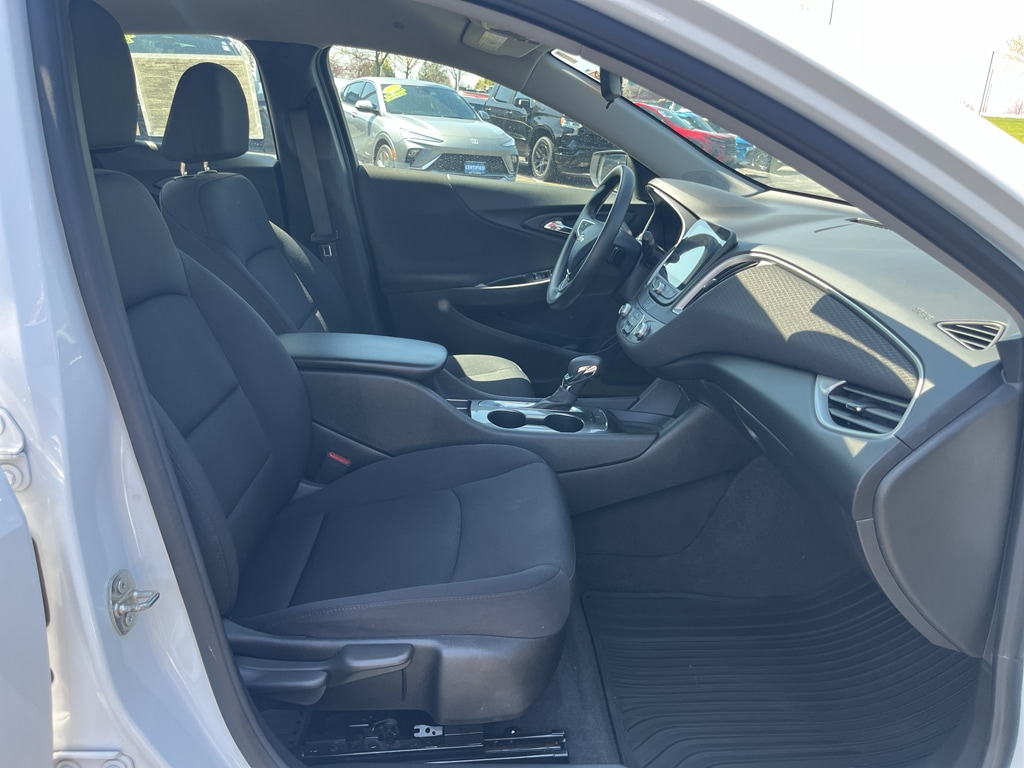 2021 Chevrolet Malibu - Photo 14