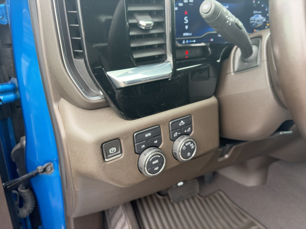 2024 Chevrolet Silverado 1500 LT - Photo 19