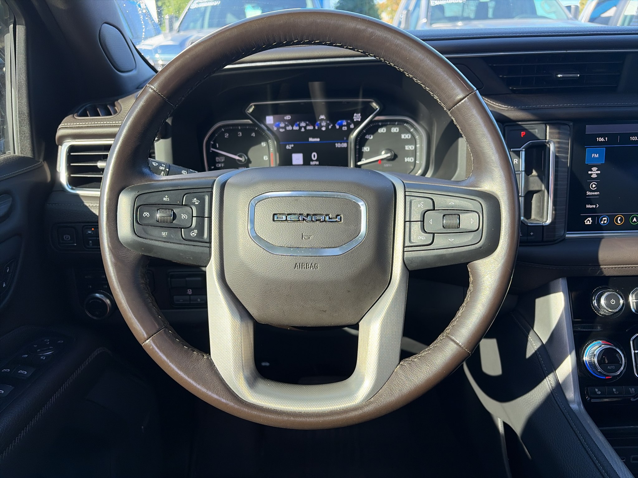 2021 GMC Yukon XL Denali - Photo 10