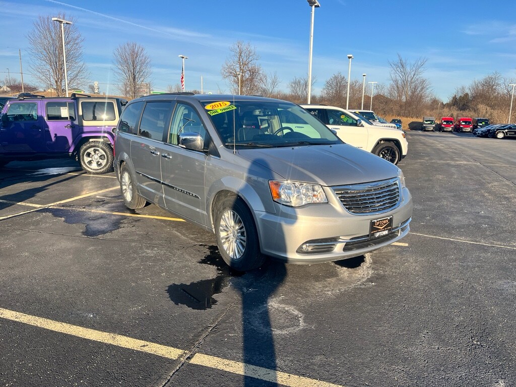 Used 2015 Chrysler Town & Country Touring-L