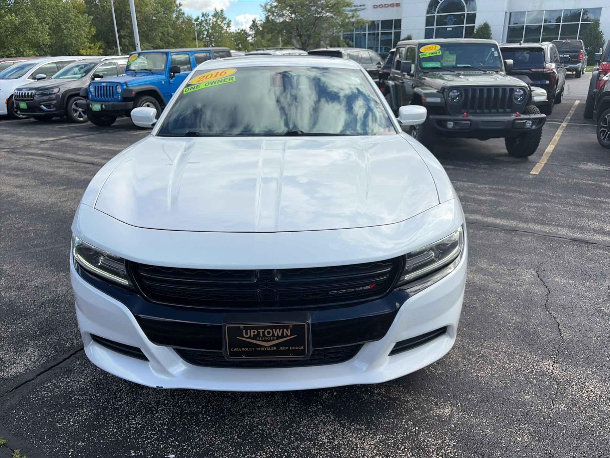 Used 2016 Dodge Charger SXT with VIN 2C3CDXJG0GH206497 for sale in Slinger, WI