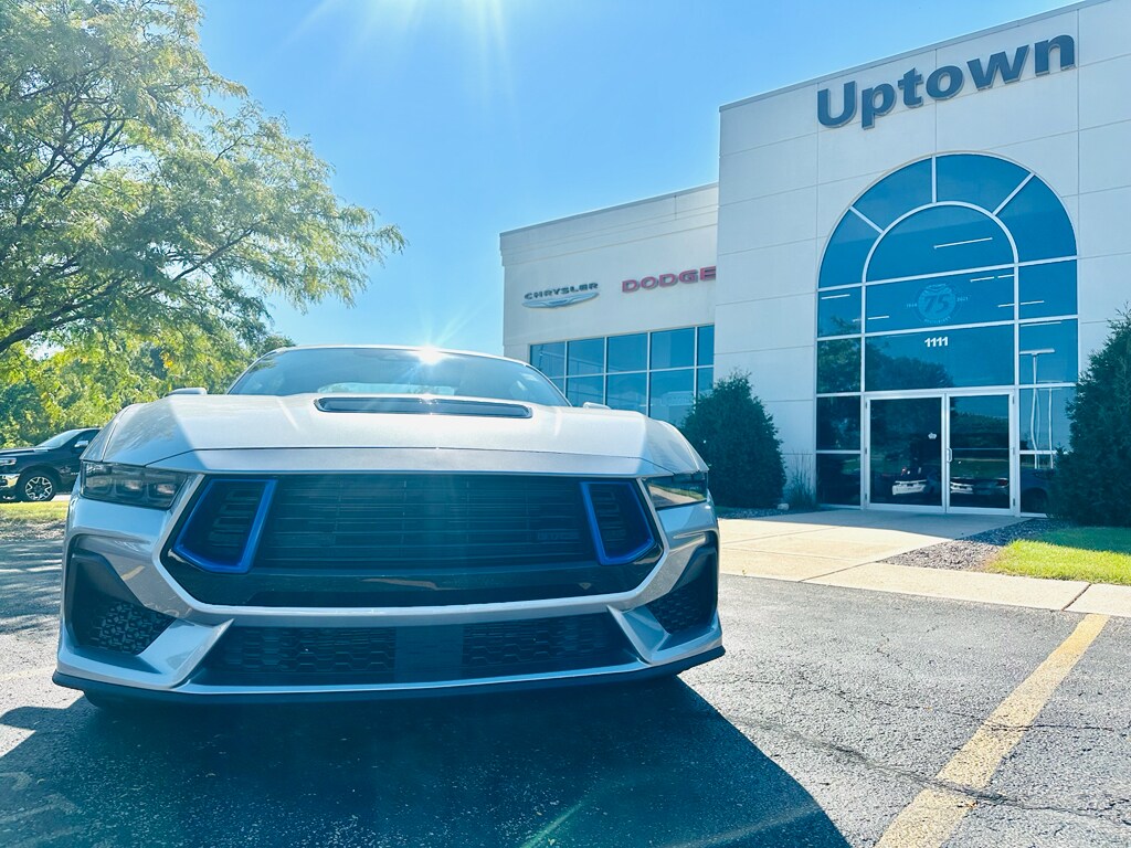 2025 Ford Mustang GT Premium photo 2