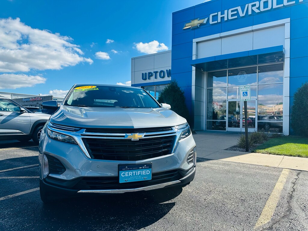 2024 Chevrolet Equinox LT photo 2