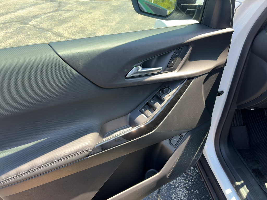 2026 Chevrolet Equinox LT - Photo 19