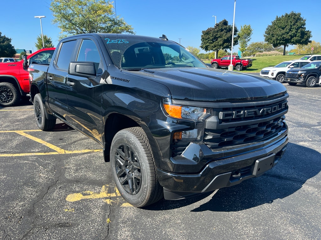 New 2025 Chevrolet Silverado 1500 Custom Truck