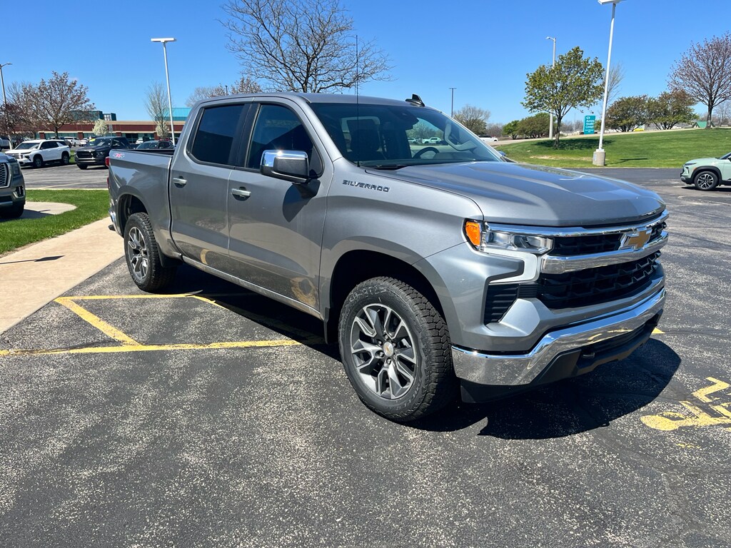 2025 Chevrolet Silverado 1500 LT photo 3