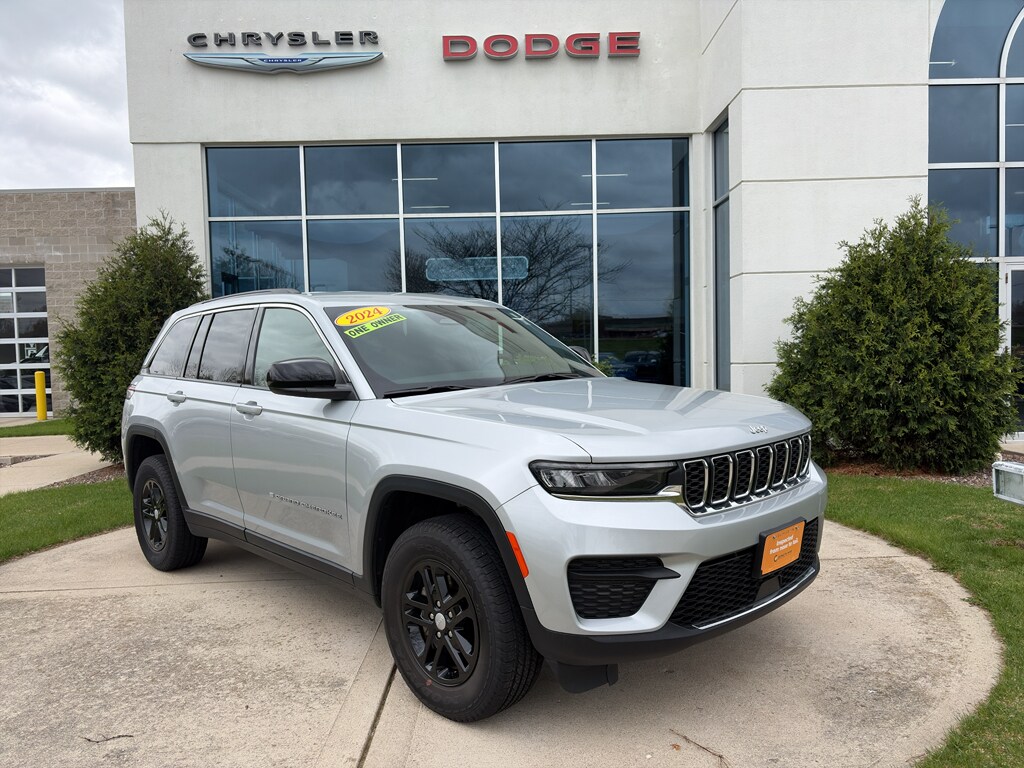 Used 2024 Jeep Grand Cherokee Laredo