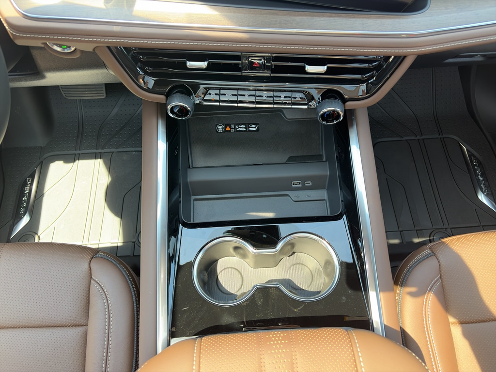 2026 Chevrolet Tahoe High Country - Photo 15