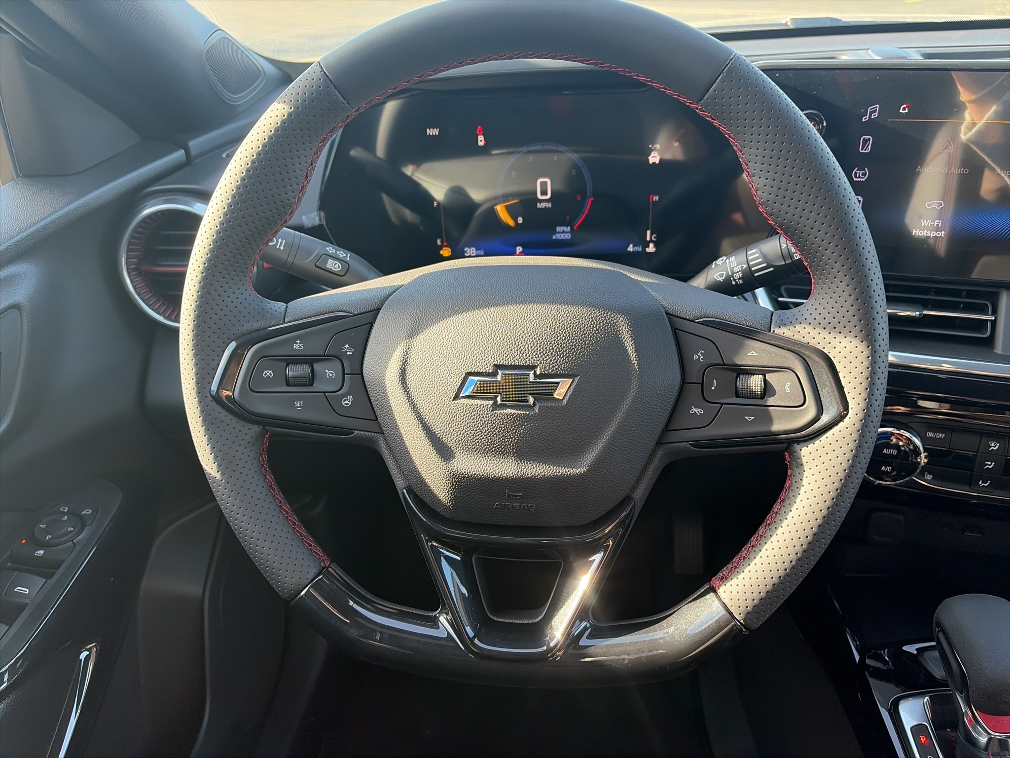 2026 Chevrolet Trax RS - Photo 10
