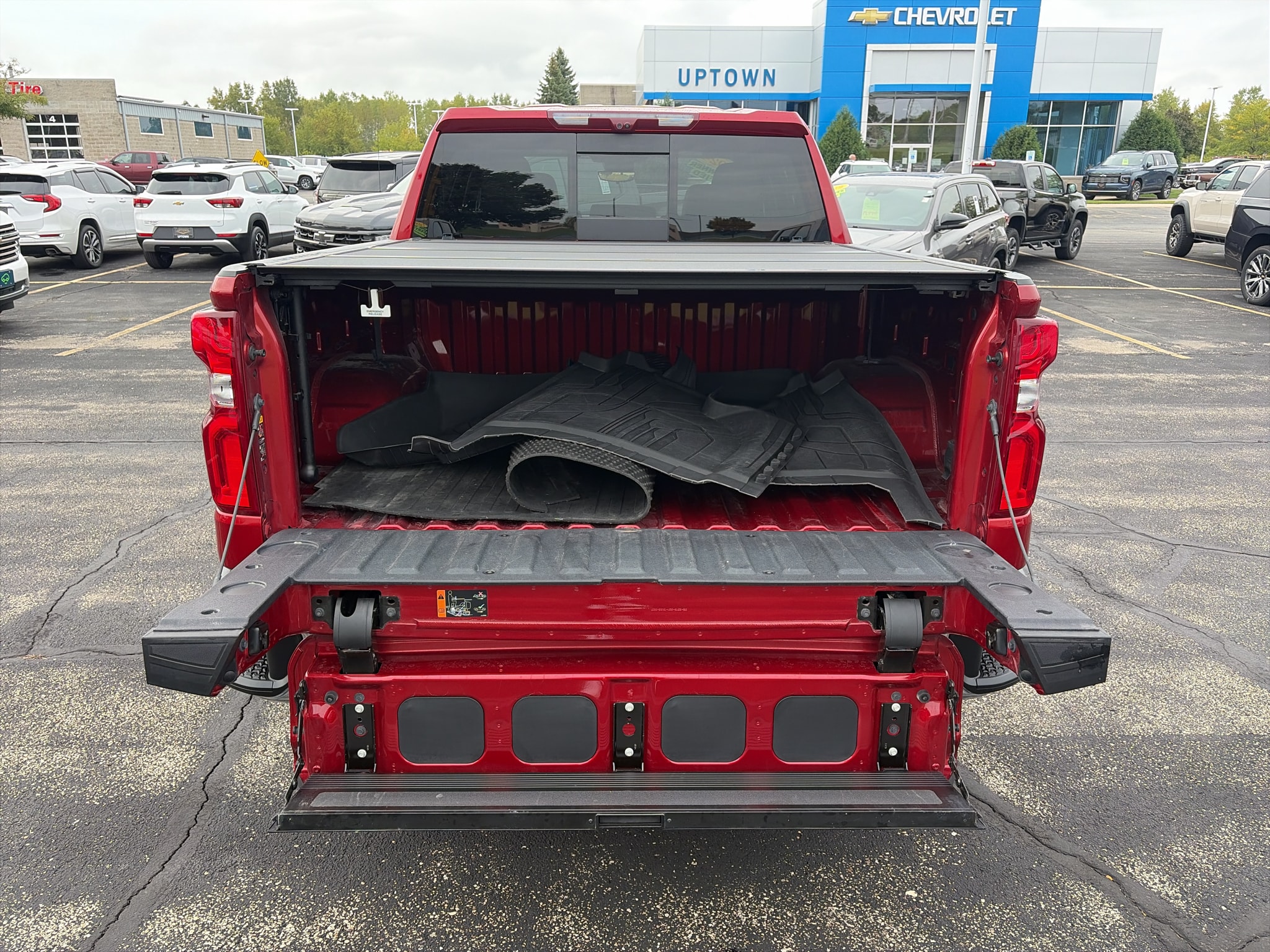 2024 Chevrolet Silverado 1500 LTZ - Photo 19