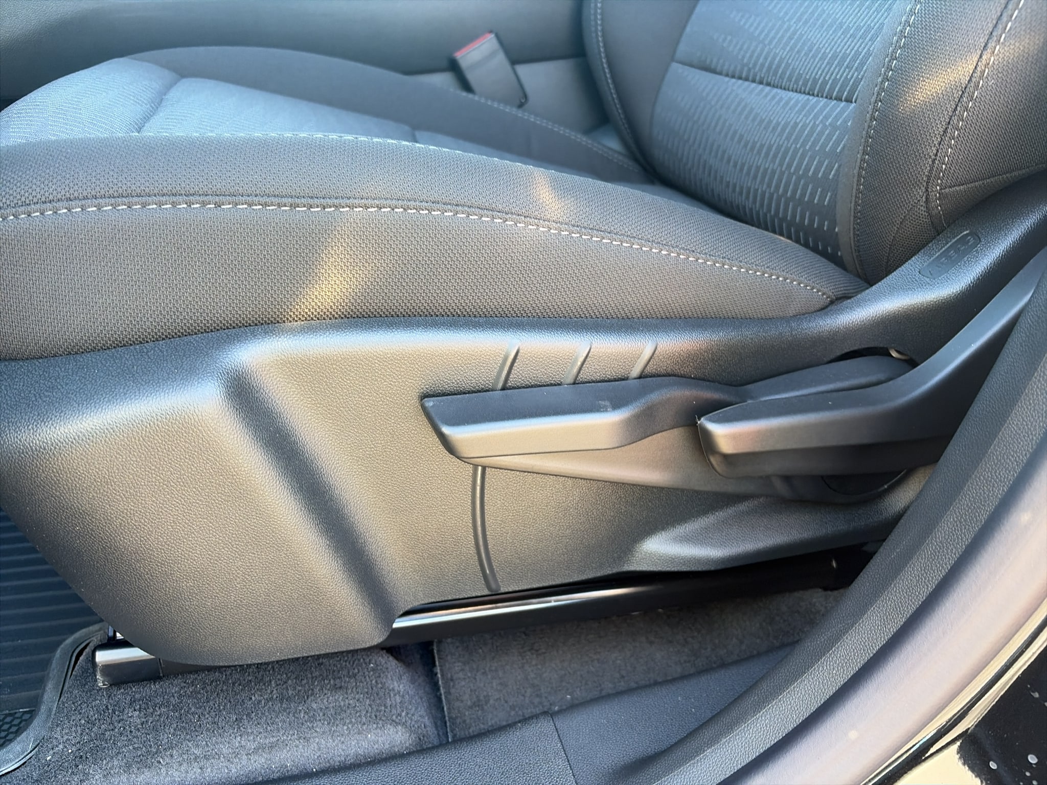 2027 Chevrolet Equinox LT - Photo 20