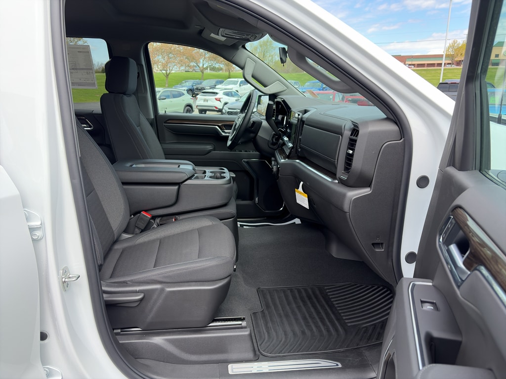 2026 Chevrolet Silverado 1500 LT - Photo 17