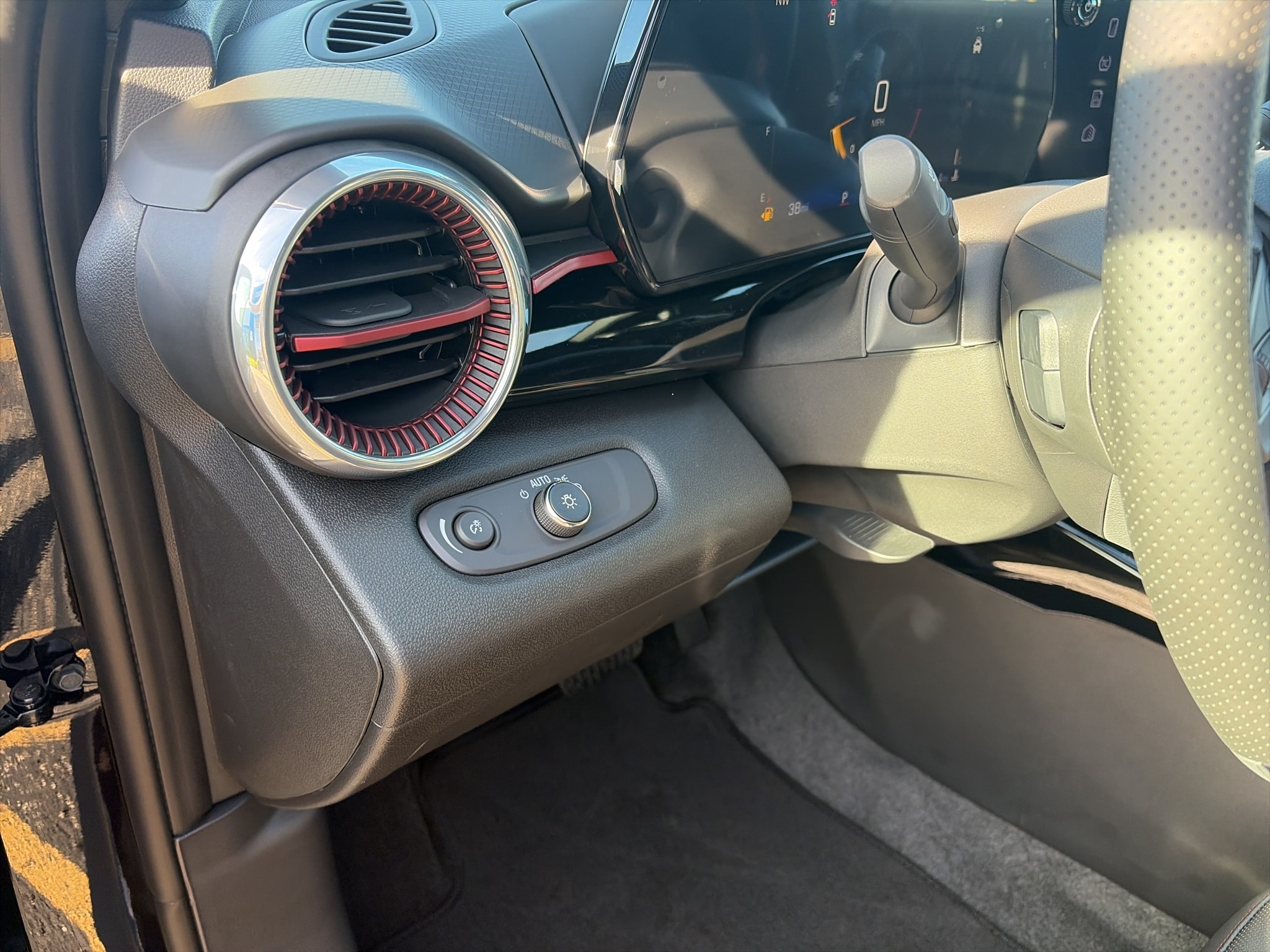 2026 Chevrolet Trax RS - Photo 19