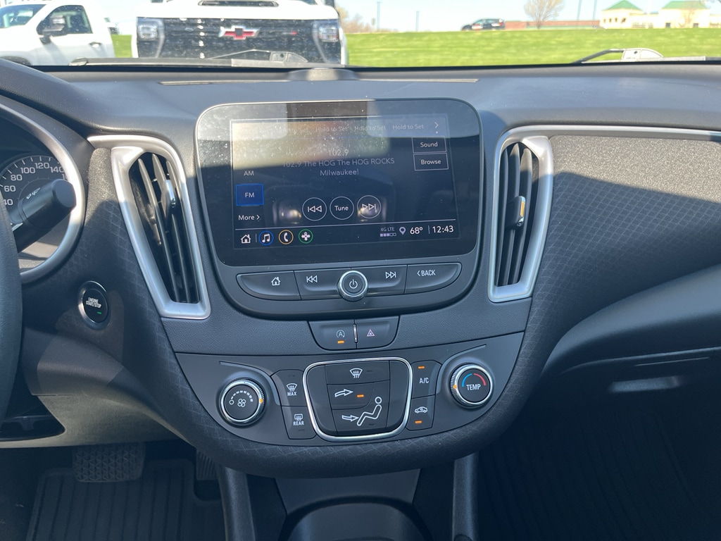 2021 Chevrolet Malibu - Photo 12