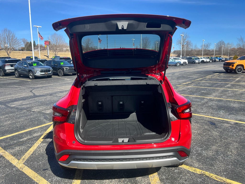 2026 Chevrolet Trax LT - Photo 18