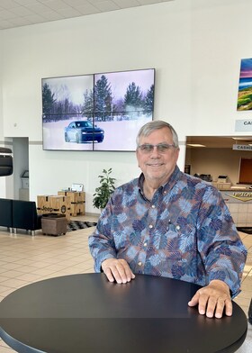 Staff member Lee Markgraf from ID_3552217e442a