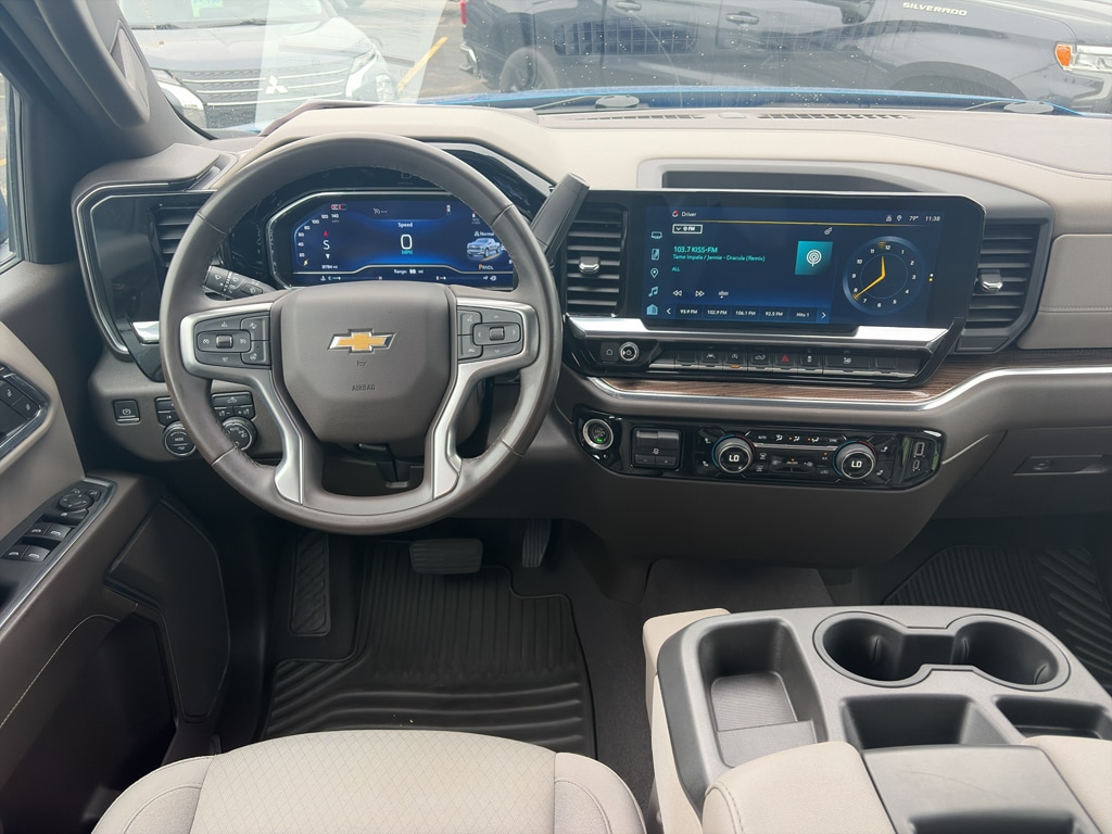 2024 Chevrolet Silverado 1500 LT - Photo 9