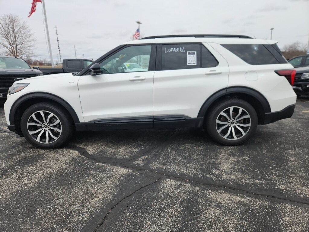 Used 2025 Ford Explorer ST-Line