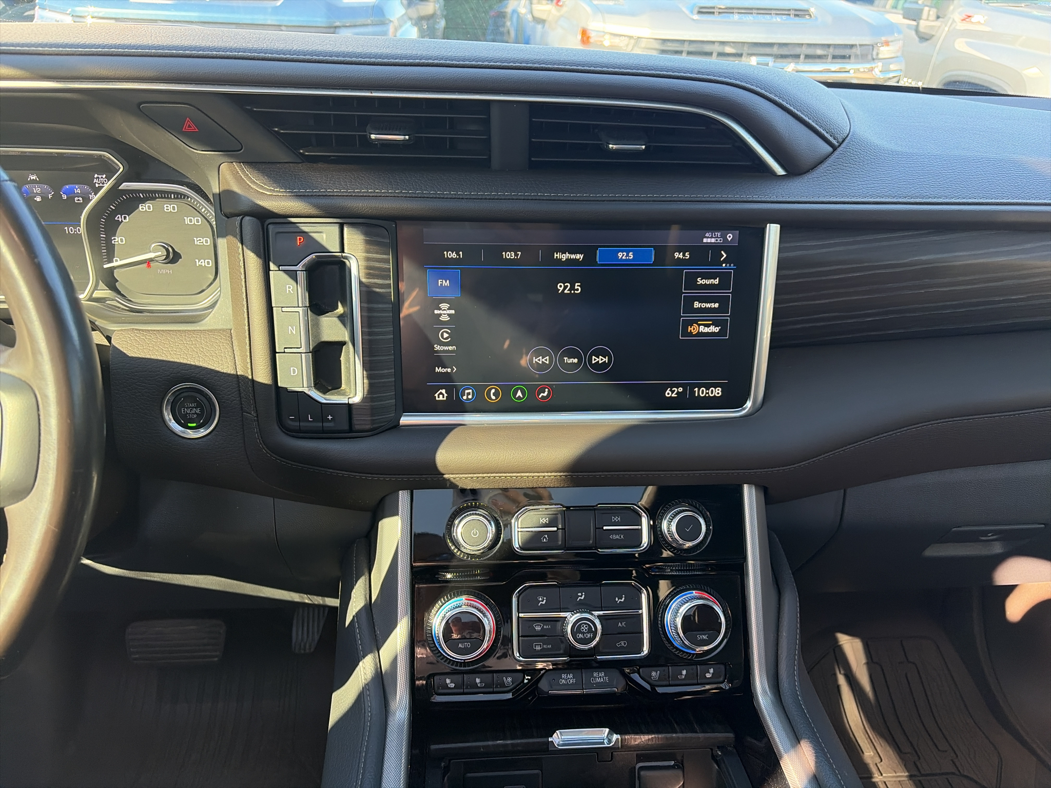 2021 GMC Yukon XL Denali - Photo 11