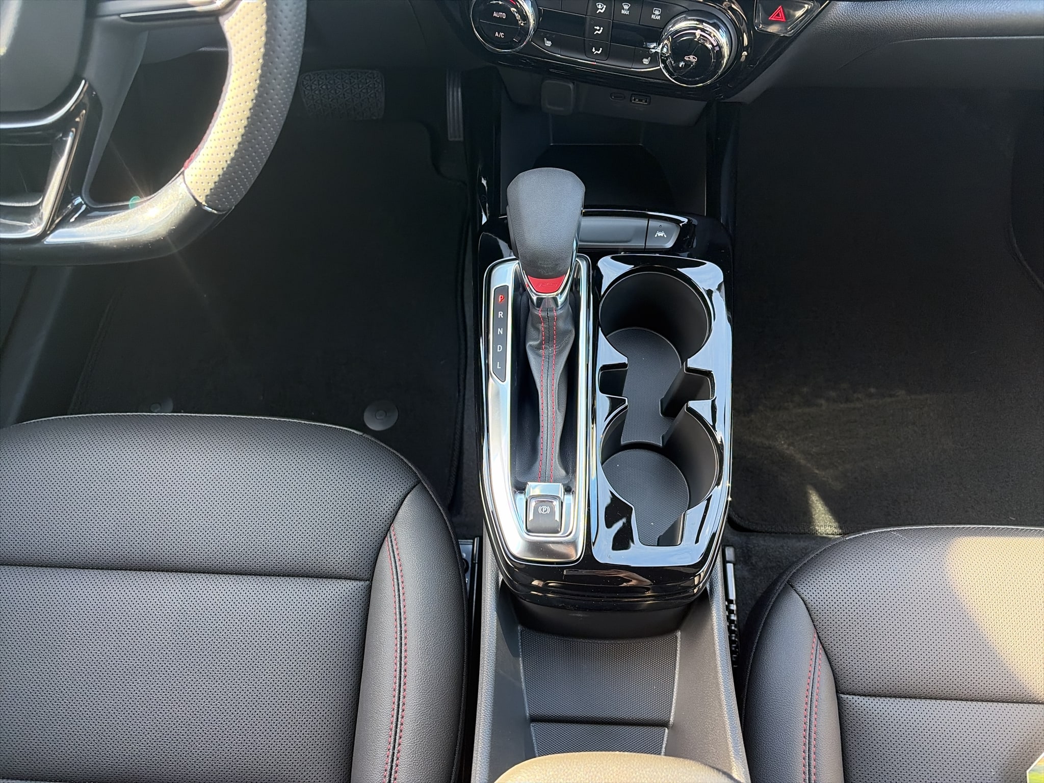 2026 Chevrolet Trax RS - Photo 13