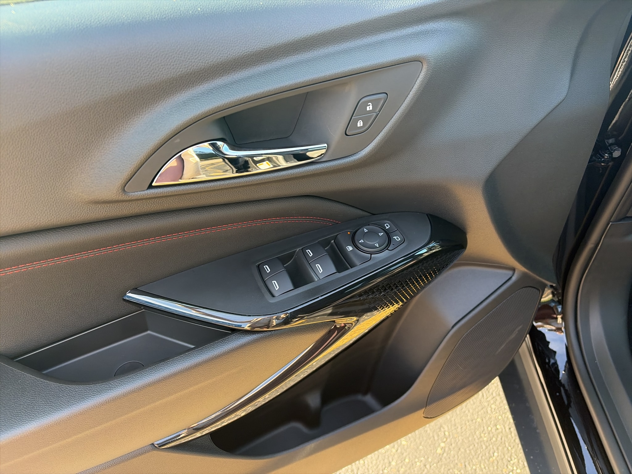2026 Chevrolet Trax RS - Photo 18