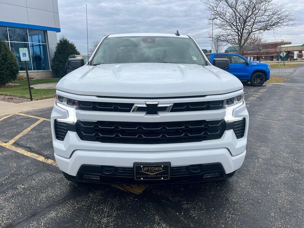 2026 Chevrolet Silverado 1500 RST photo 2