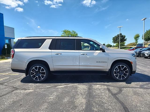 Used 2022 Chevrolet Suburban RST with VIN 1GNSKEKD9NR324073 for sale in Milwaukee, WI