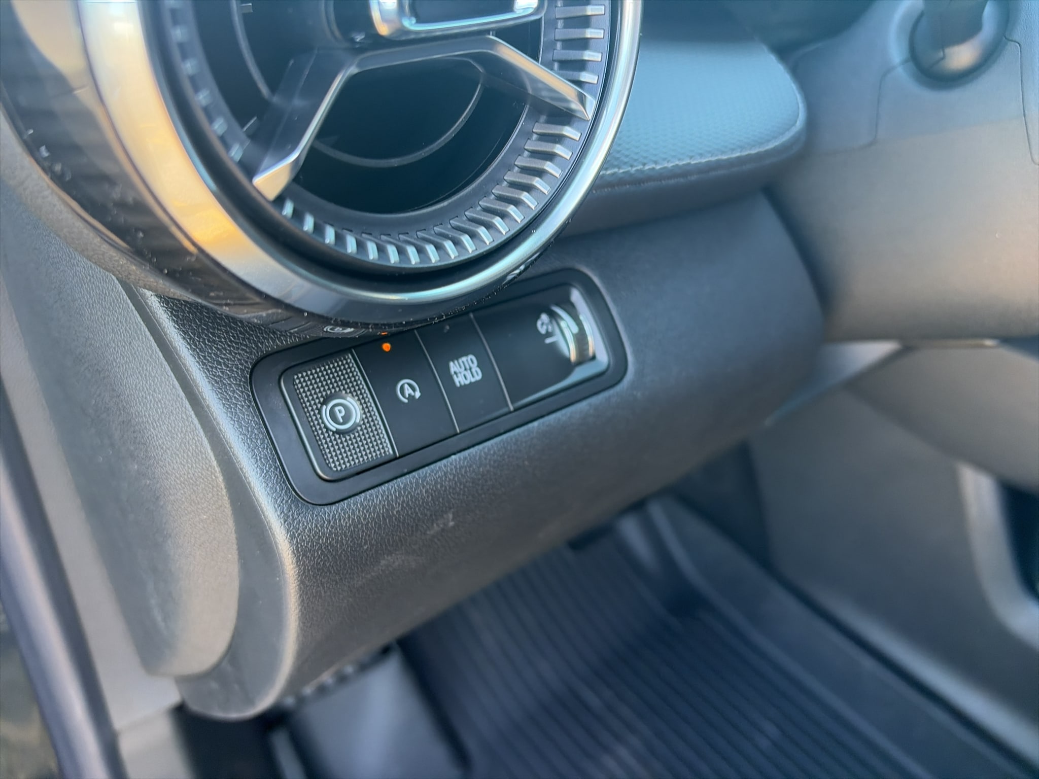 2027 Chevrolet Equinox LT - Photo 19