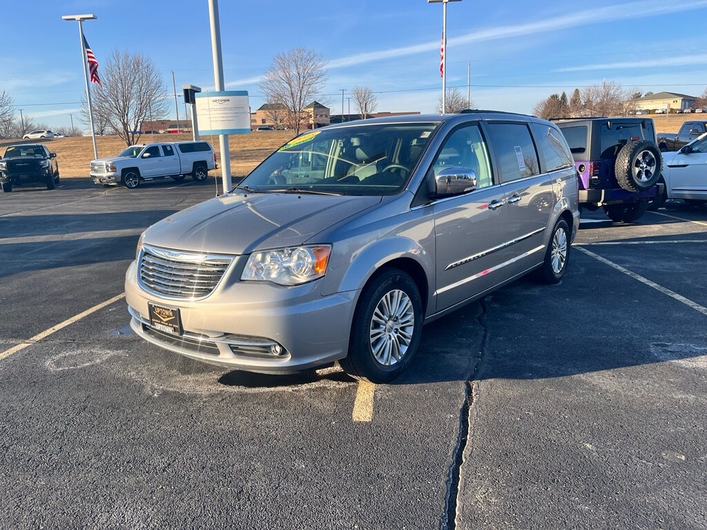 Used 2015 Chrysler Town & Country Touring-L