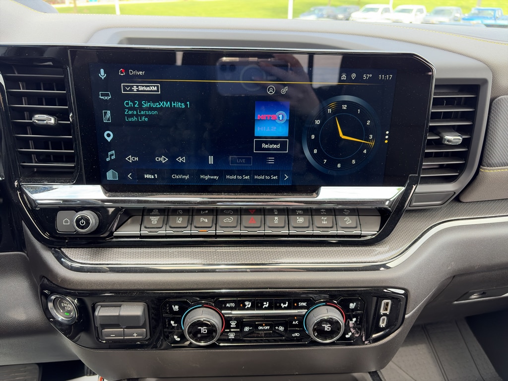 2025 Chevrolet Silverado 2500HD ZR2 - Photo 12