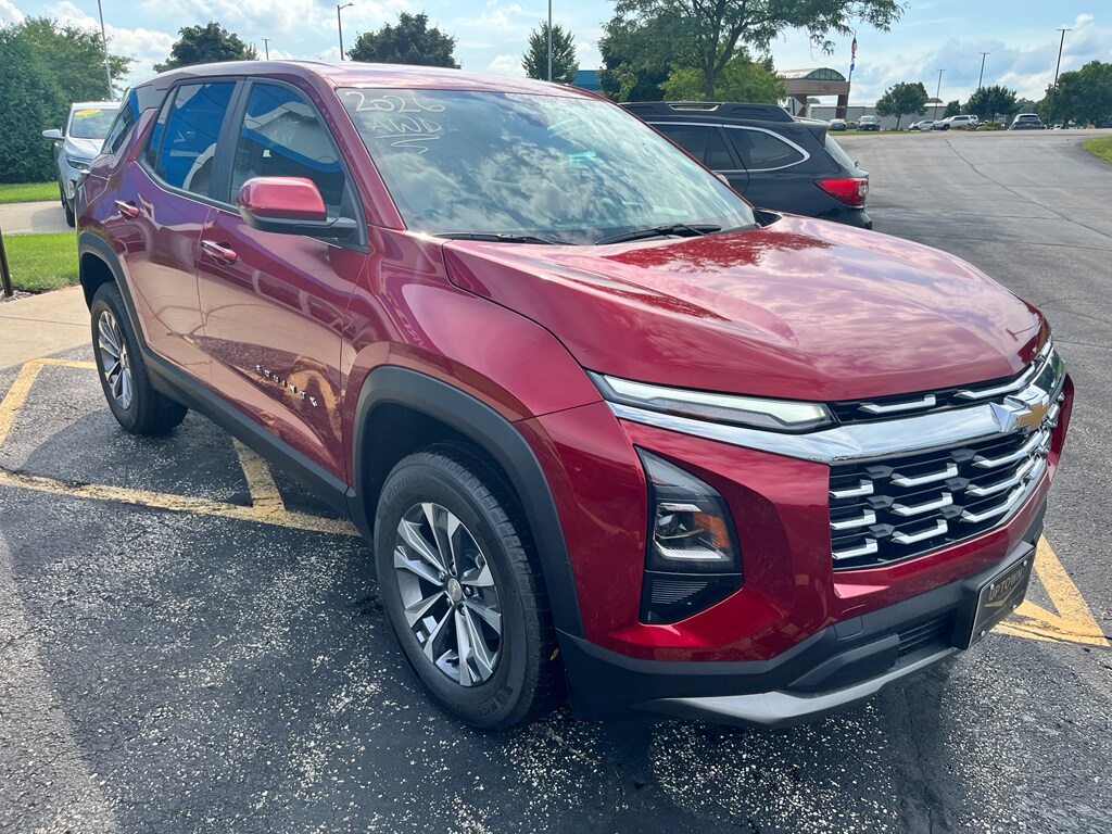 2026 Chevrolet Equinox LT photo 2