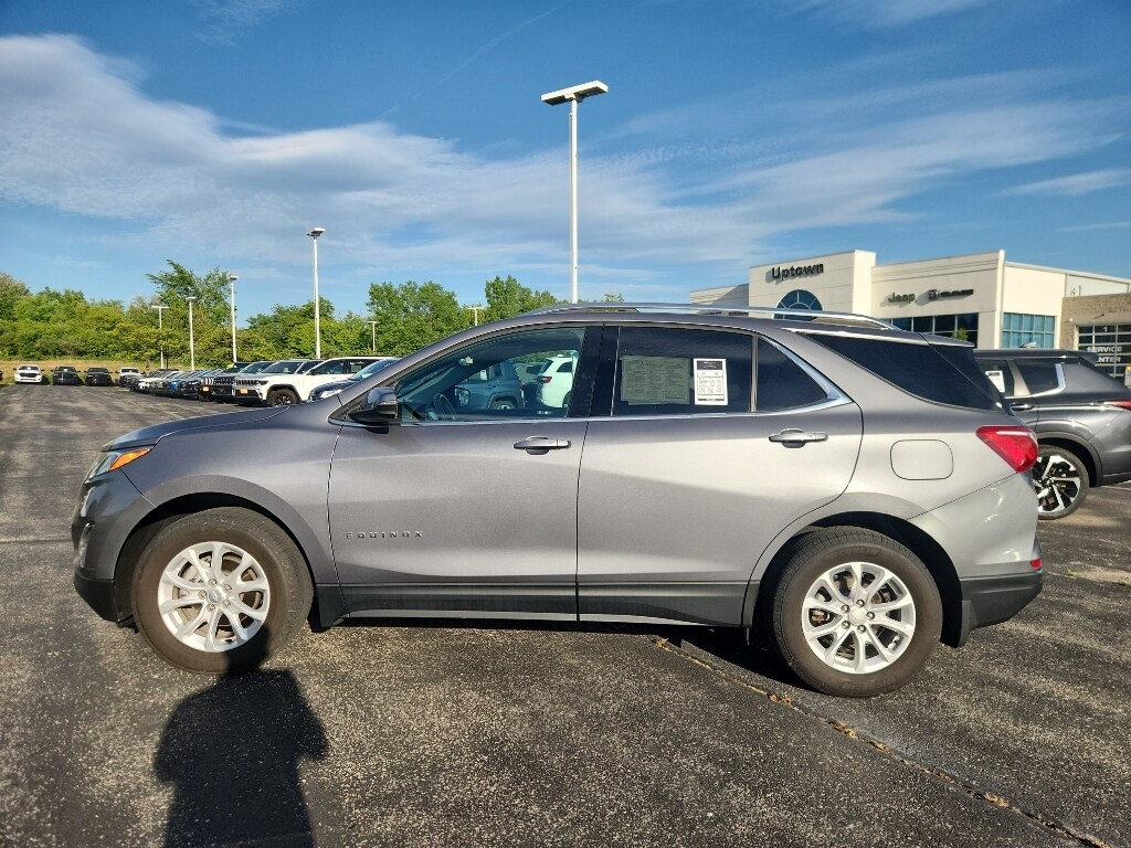 Used 2018 Chevrolet Equinox LT with VIN 3GNAXUEU6JL323113 for sale in Slinger, WI