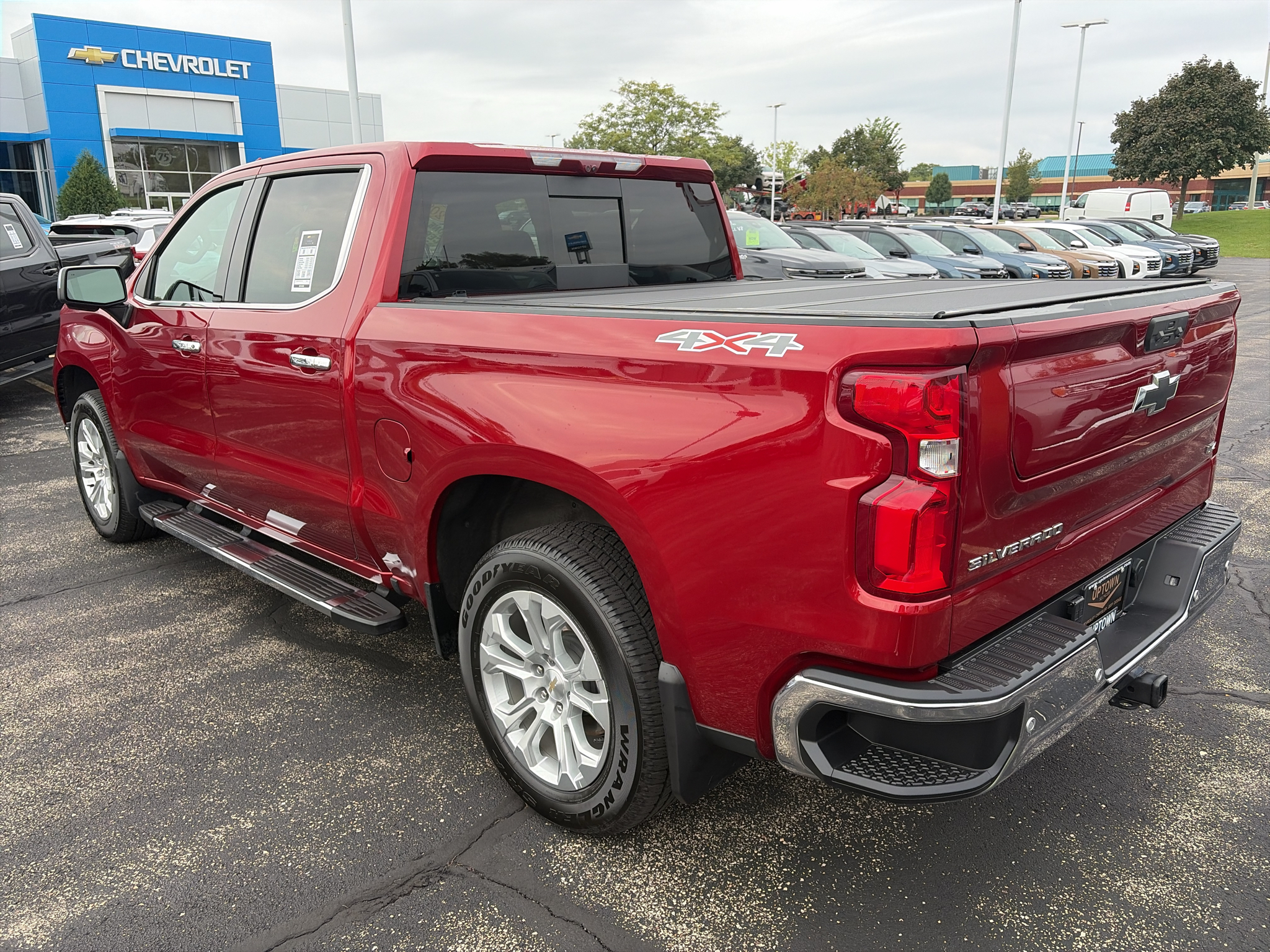 2024 Chevrolet Silverado 1500 LTZ - Photo 7