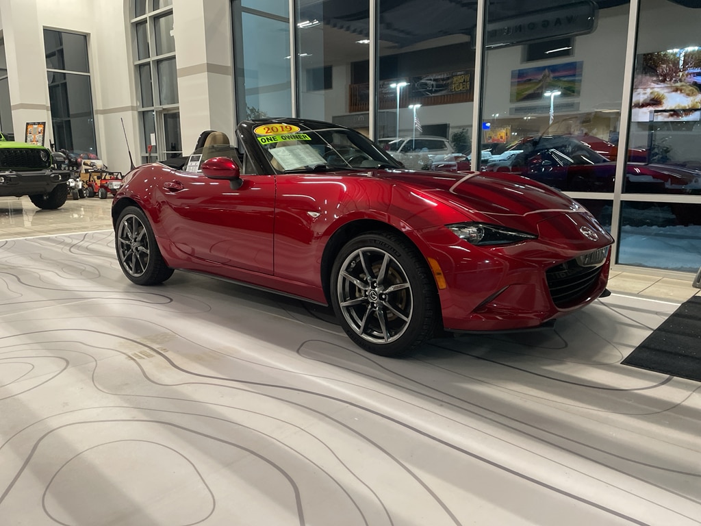 2019 Mazda MX-5 Miata Grand Touring's photo