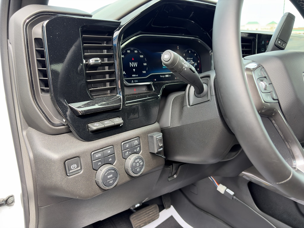 2025 Chevrolet Silverado 2500HD ZR2 - Photo 22