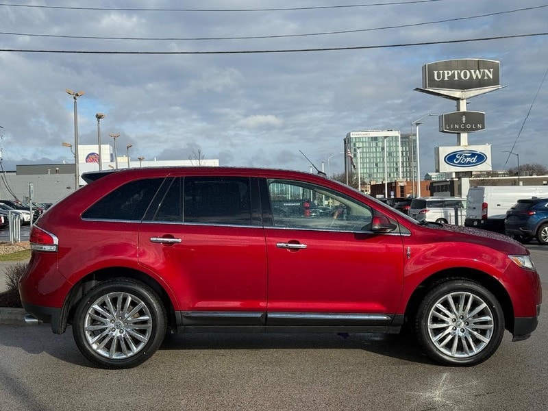 Used 2013 Lincoln MKX Base with VIN 2LMDJ8JK3DBL33150 for sale in Milwaukee, WI