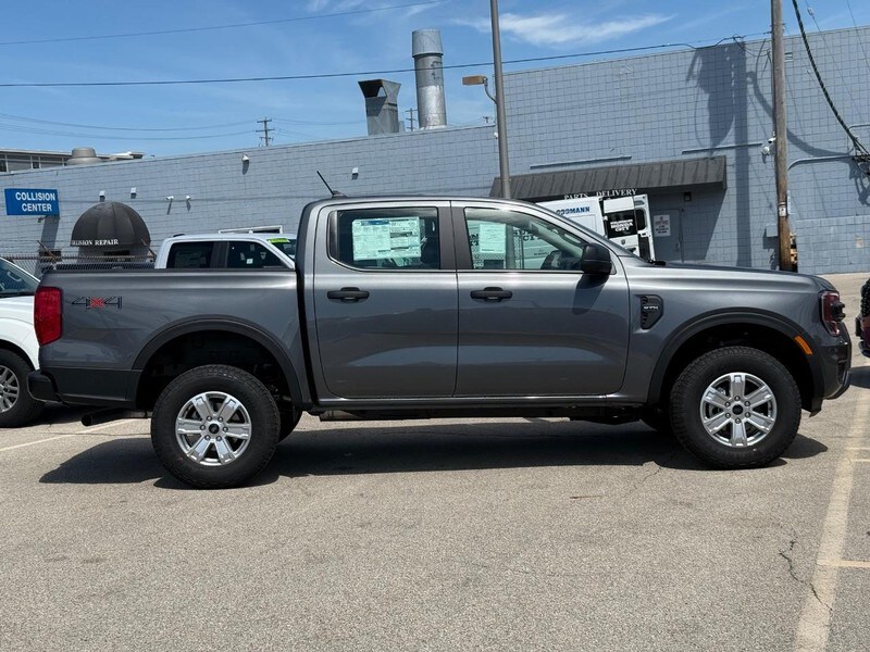 2025 Ford Ranger XL photo 2