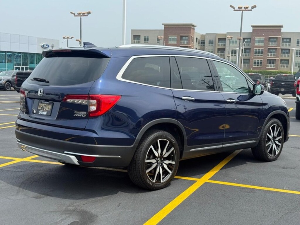 Used 2019 Honda Pilot Touring 8-Passenger AWD SUV