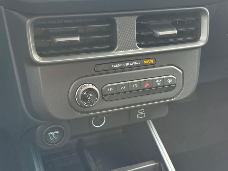2026 Ford Maverick XLT - Photo 16