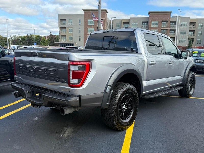 2022 Ford F-150 Raptor photo 2