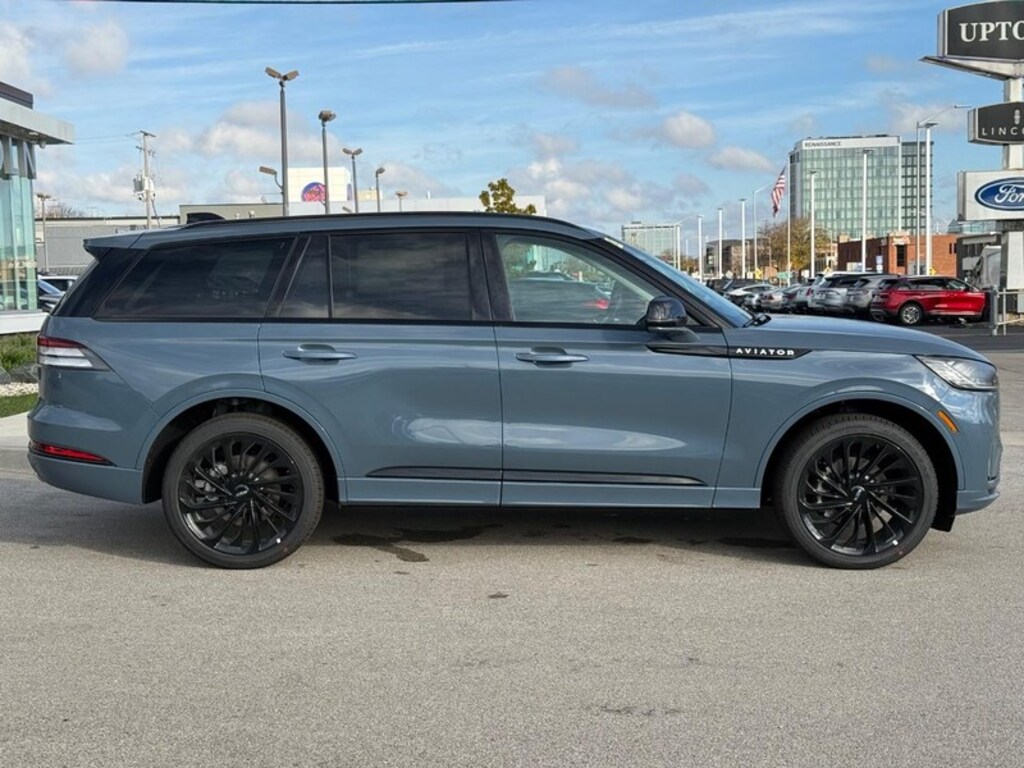 New 2025 Lincoln Aviator Reserve AWD SUV