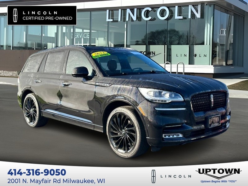 2023 Lincoln Aviator Black Label's photo