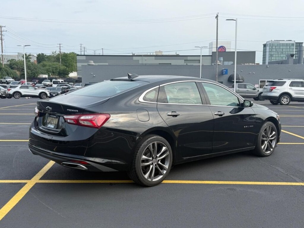 Used 2022 Chevrolet Malibu 4dr Sdn Premier Sedan