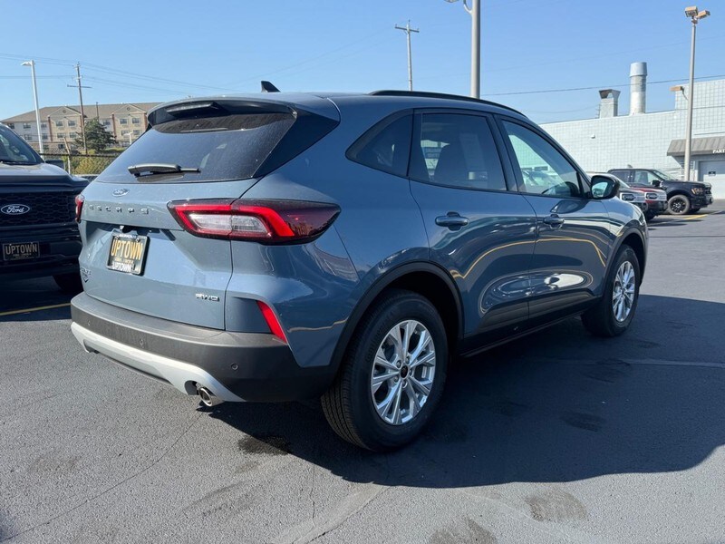 2025 Ford Escape Active photo 3