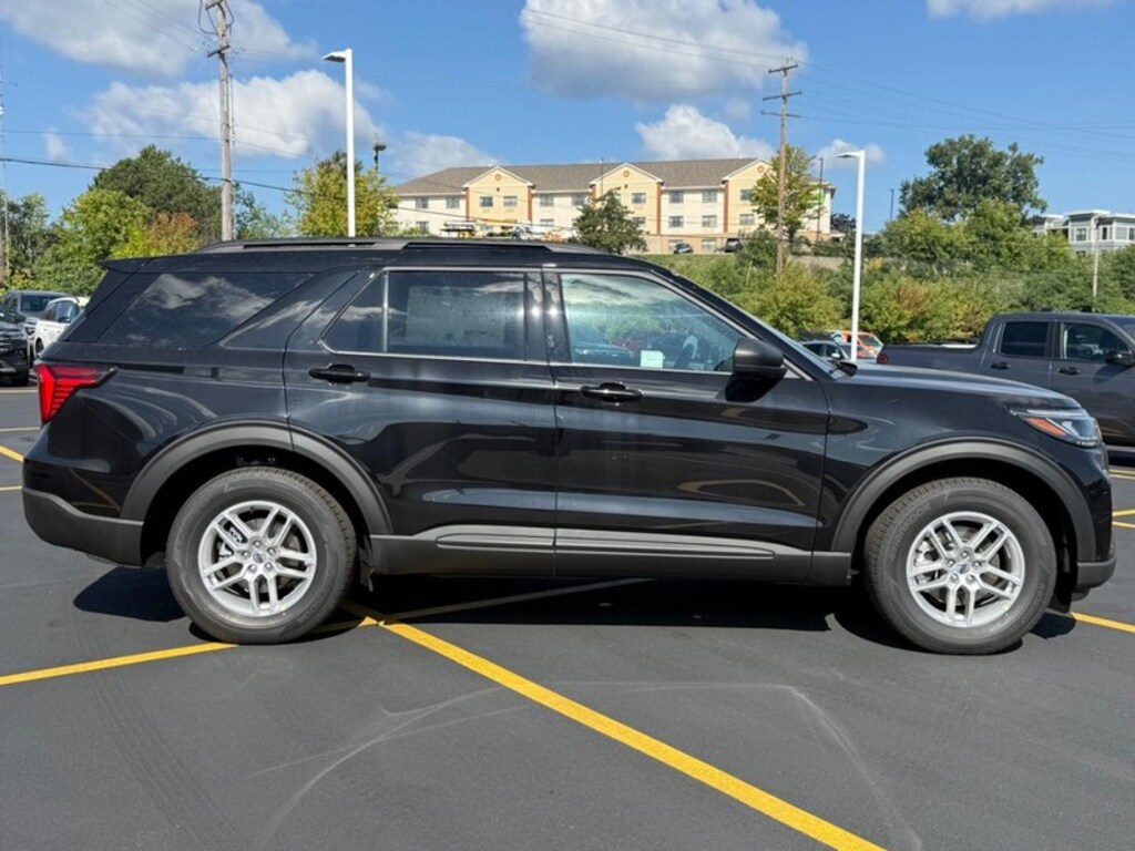 New 2027 Ford Explorer Active w/100A Pkg 4WD SUV