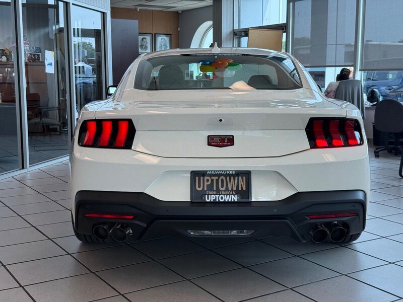 2025 Ford Mustang GT photo 3