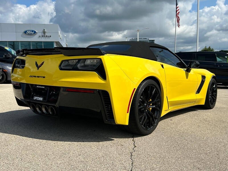 Used 2016 Chevrolet Corvette 2LZ with VIN 1G1YR3D67G5612999 for sale in Milwaukee, WI