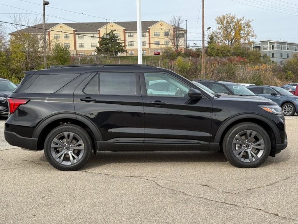 New 2026 Ford Explorer Active 4WD SUV