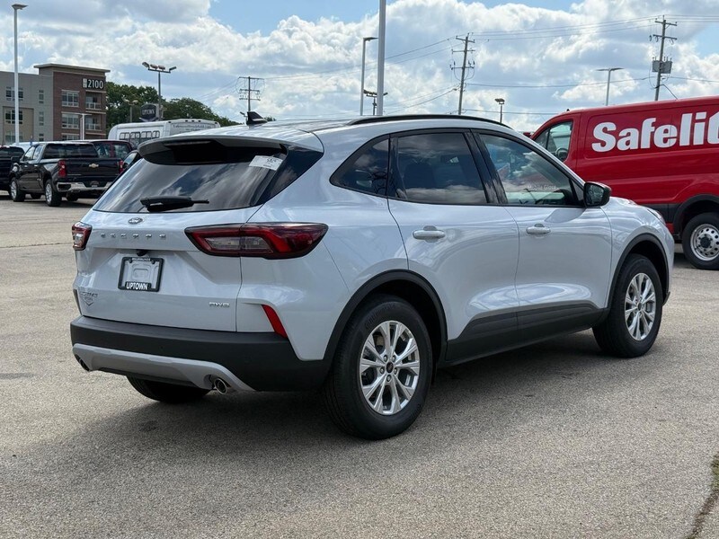 2025 Ford Escape Active photo 2